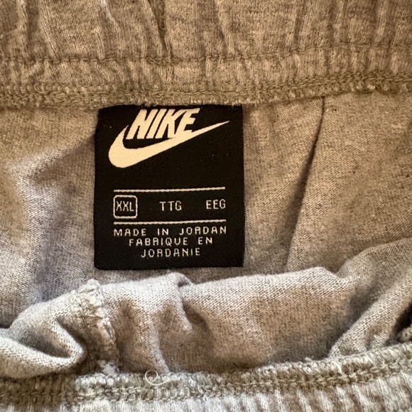 Nike Mens Shorts - Picture 2 of 5